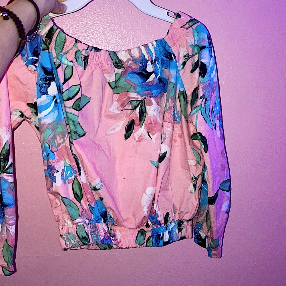 Cropped floral shirt